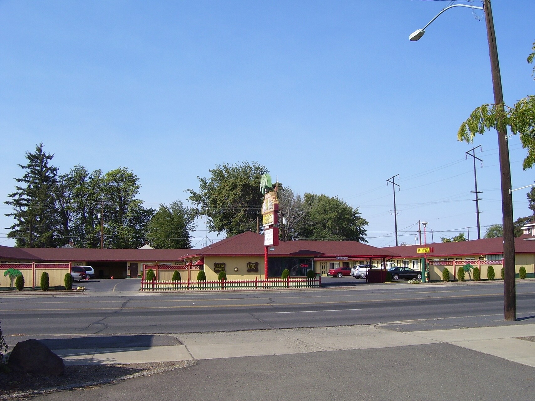 710 N 1st St, Yakima, WA 98901 Bali Hai Motel