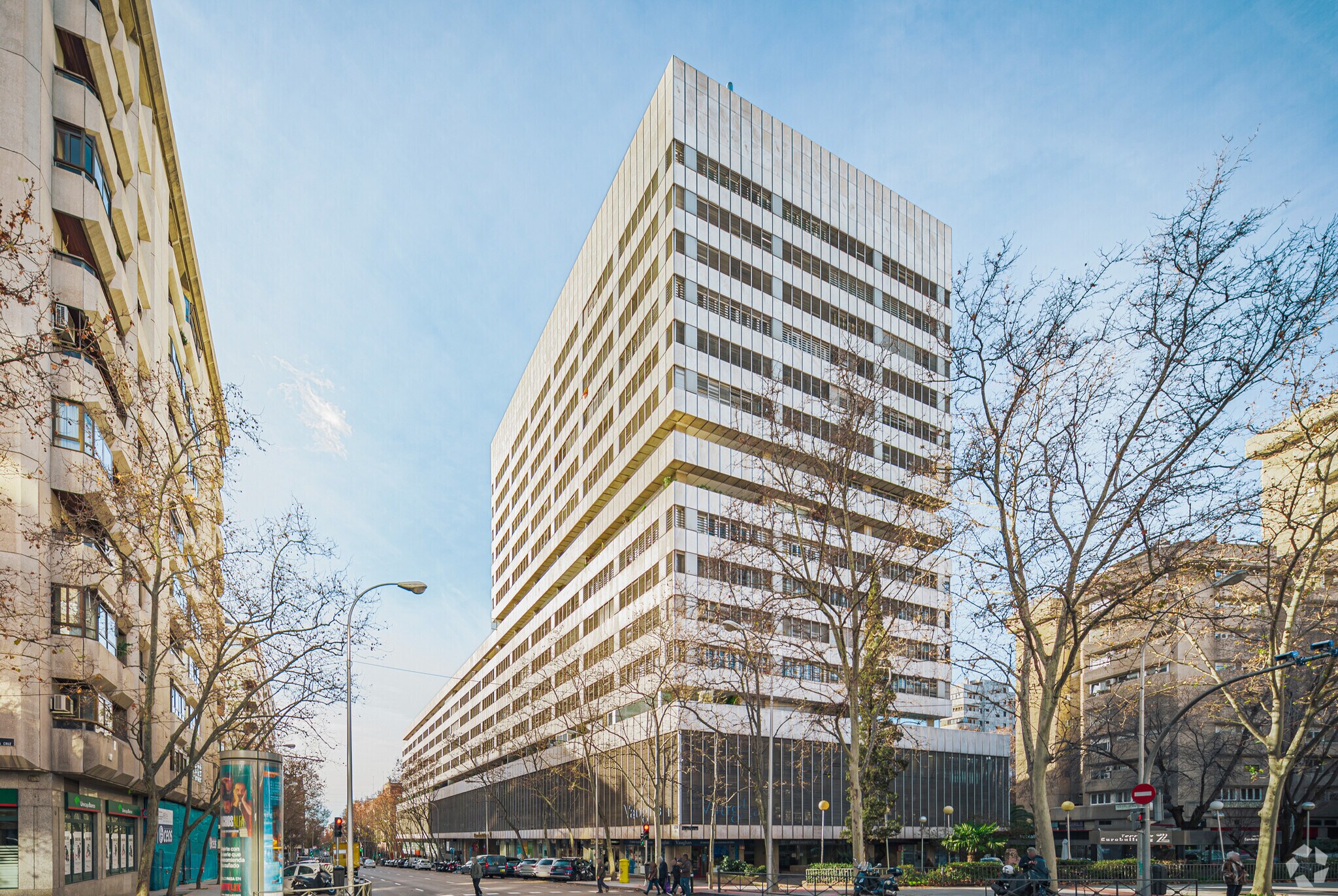 Calle Orense, 69, Madrid, Madrid for lease Primary Photo- Image 1 of 15