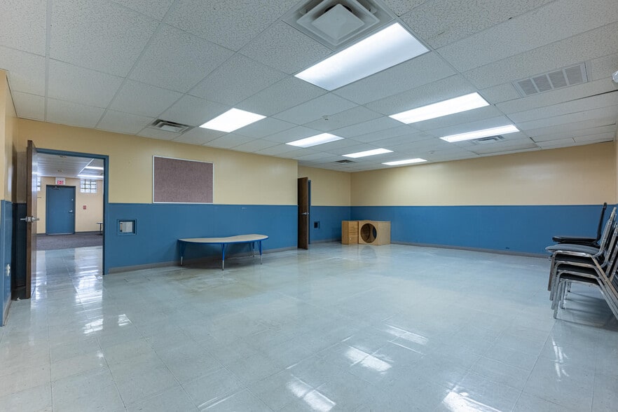 511-517 Steele Ave, Dayton, OH for sale - Building Photo - Image 3 of 5