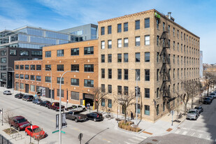 1320 W Fulton St, Chicago IL - Loft