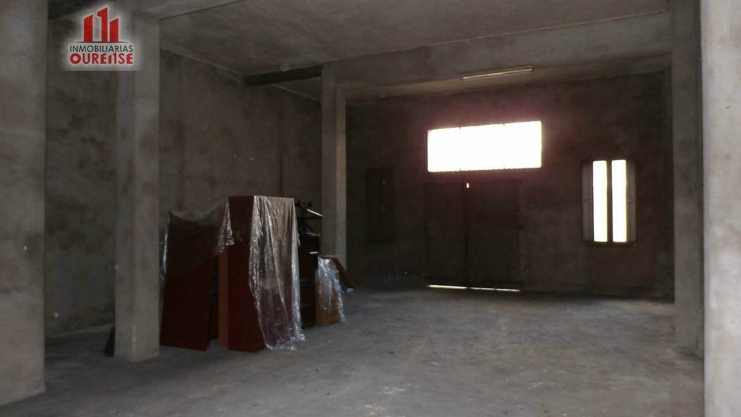 Retail in Ourense, Orense for lease Building Photo- Image 1 of 6