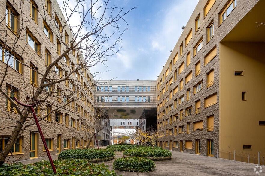 12 Rue Casimir Périer, Lyon for sale - Building Photo - Image 2 of 17