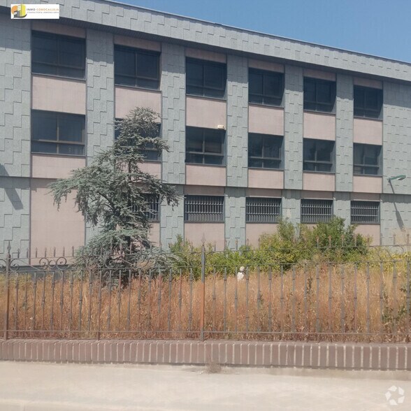 in Fuenlabrada, Madrid for sale - Building Photo - Image 1 of 1