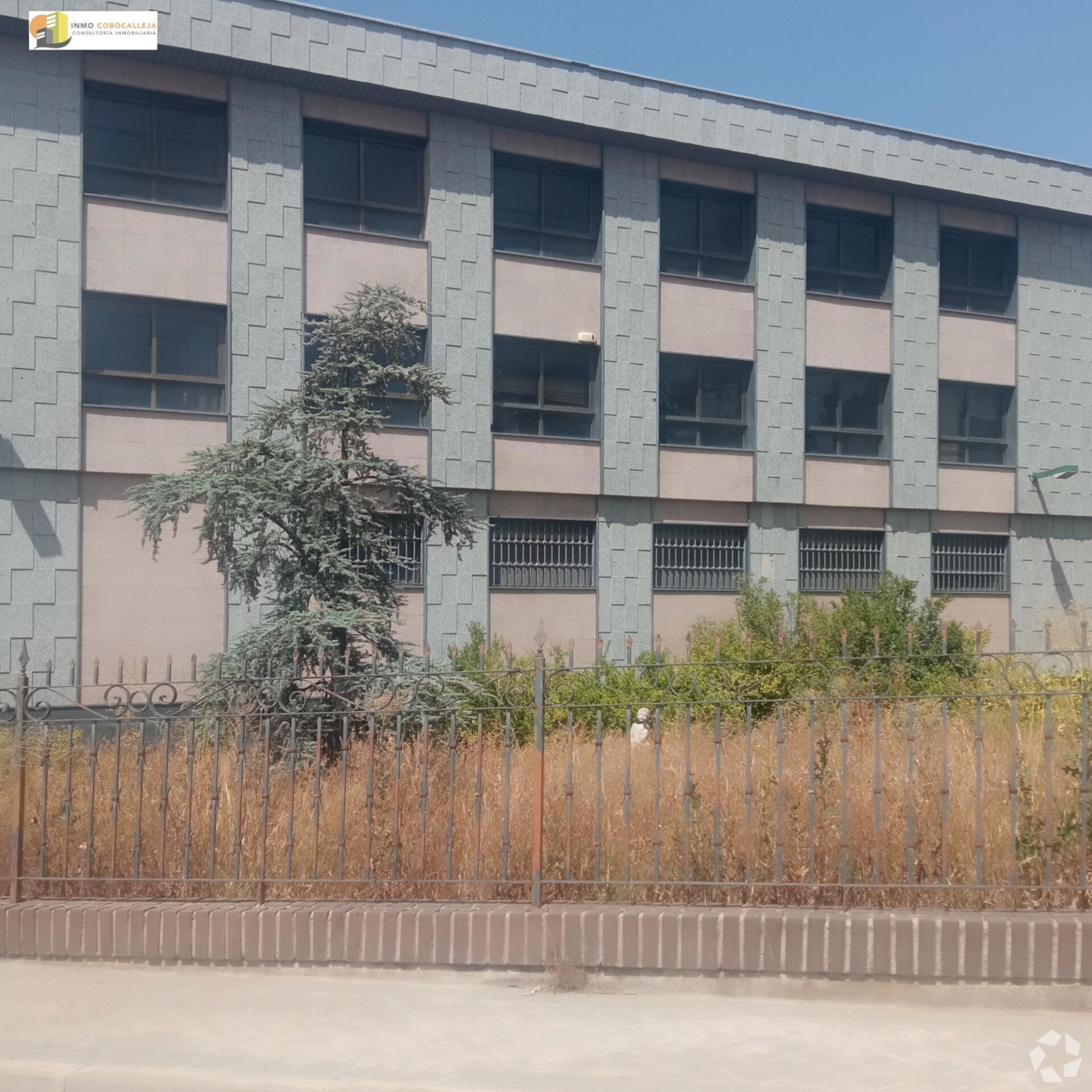 in Fuenlabrada, Madrid for sale Building Photo- Image 1 of 1
