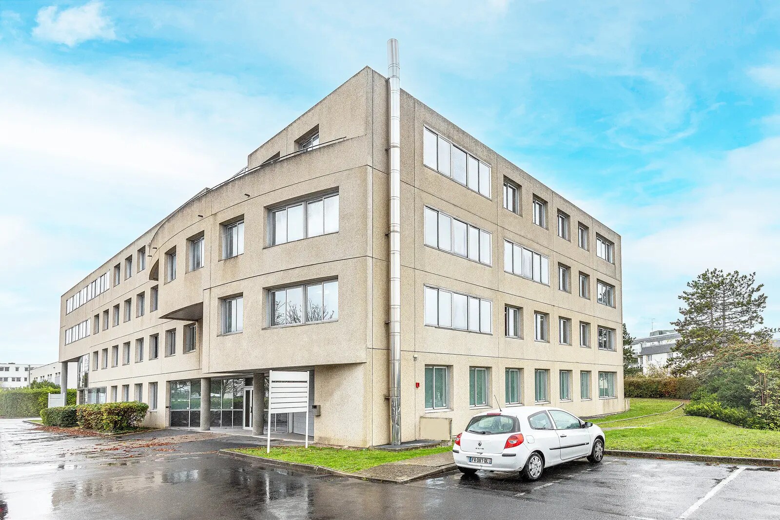 23 Avenue De L'Europe, Chatou for sale Building Photo- Image 1 of 10