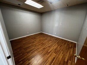 2920-2920 Mill St, Reno, NV for lease Interior Photo- Image 1 of 5