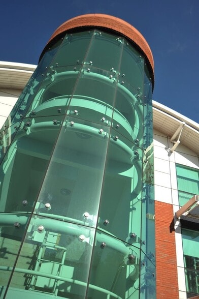 1200 Daresbury Park, Warrington for lease - Building Photo - Image 2 of 11