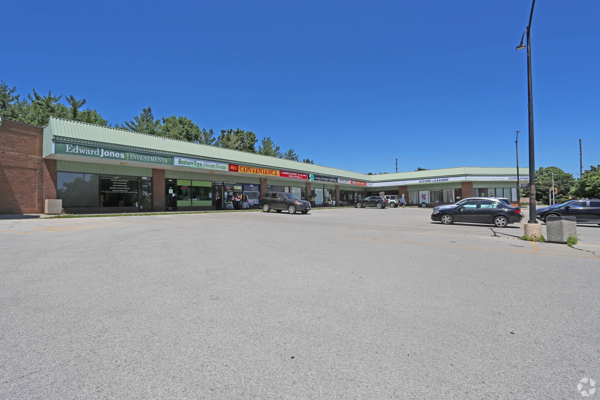 2130-2188 Mountain Grove Ave, Burlington, ON for sale Primary Photo- Image 1 of 9