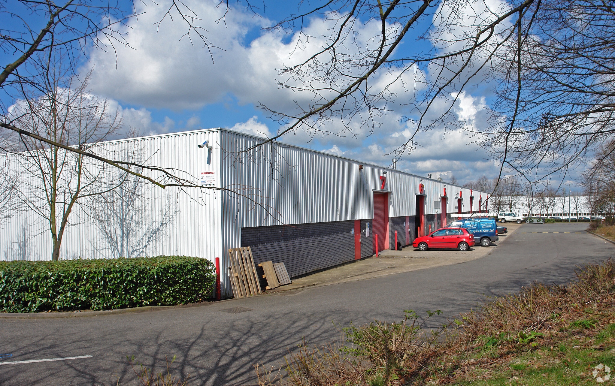 1-7 Clarke Rd, Milton Keynes for lease Building Photo- Image 1 of 6