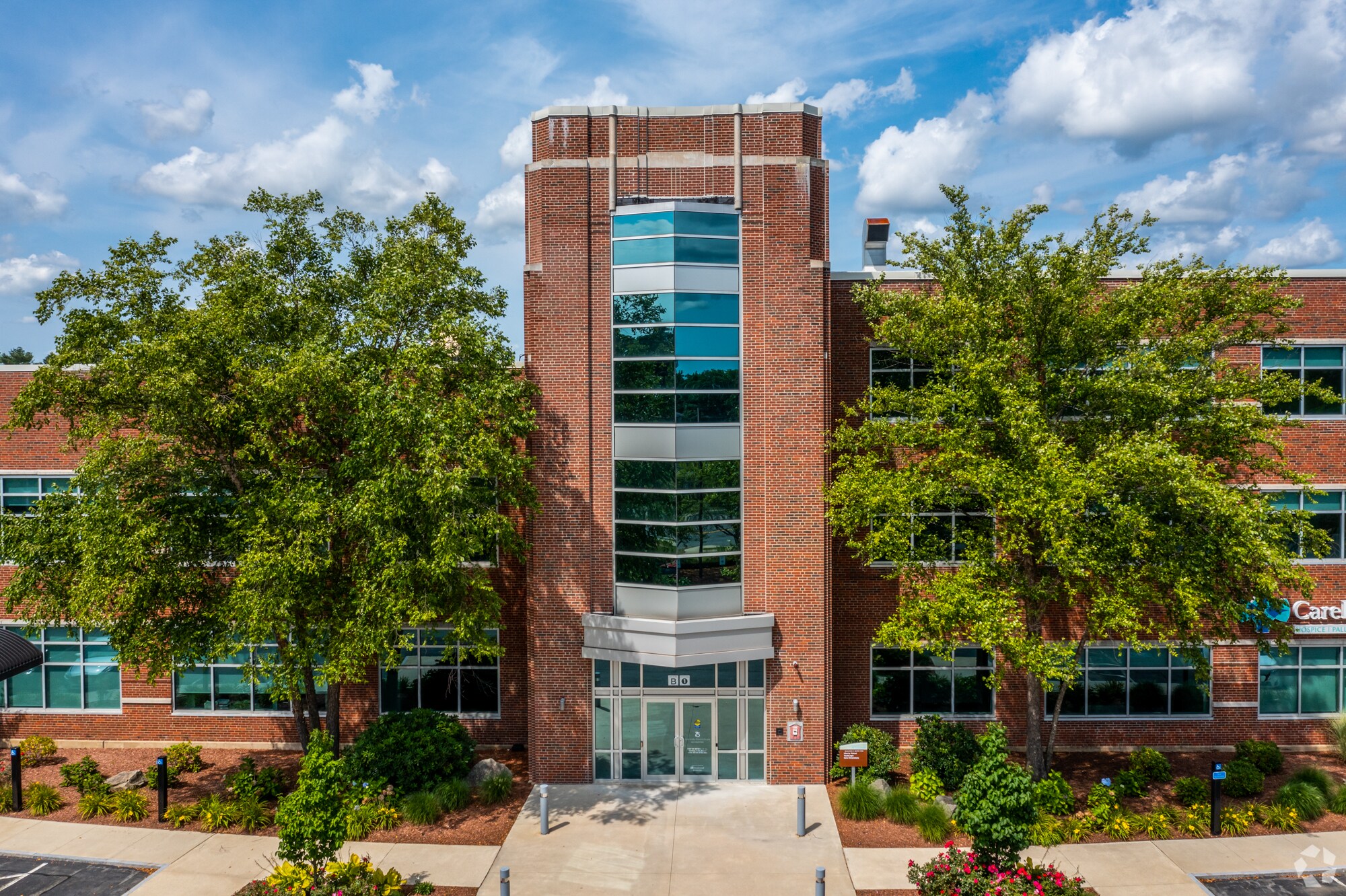 75 Sylvan St, Danvers, MA 01923 75 Sylvan