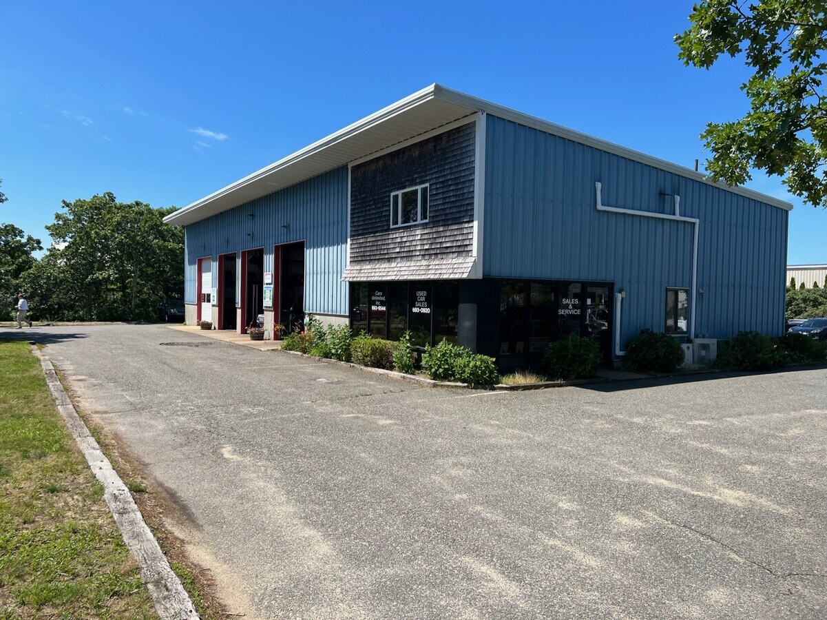 5 N Line Rd, Edgartown, MA 02539 Cars Unlimited Auto Repair Business