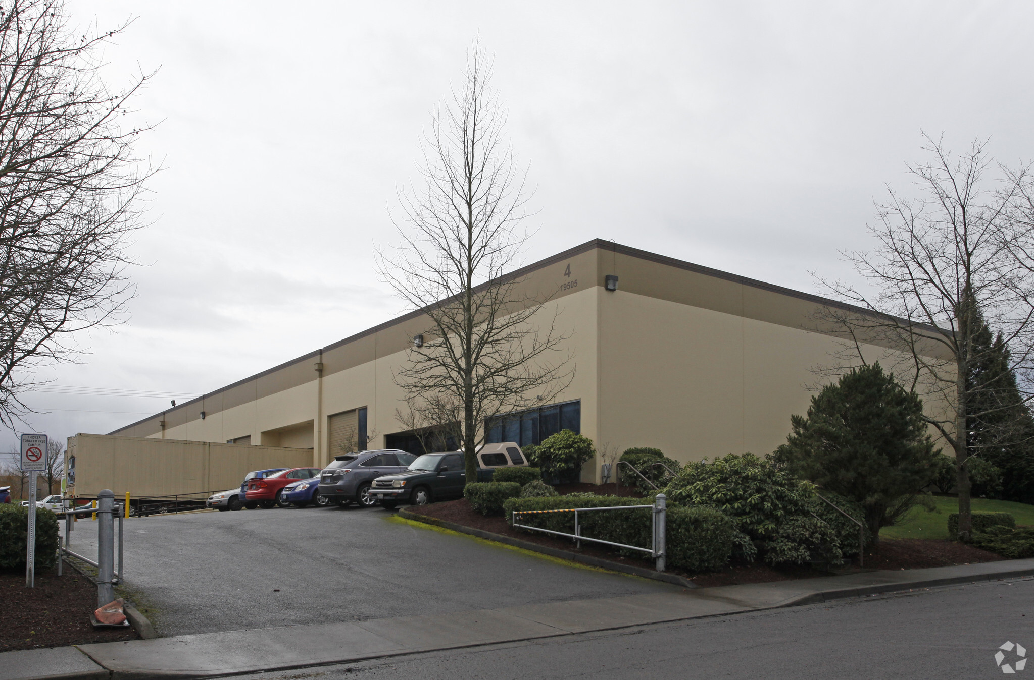 19505 SW 97th Ave, Tualatin, OR for lease Primary Photo- Image 1 of 6