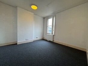 83 High St, Benfleet for lease Interior Photo- Image 1 of 3