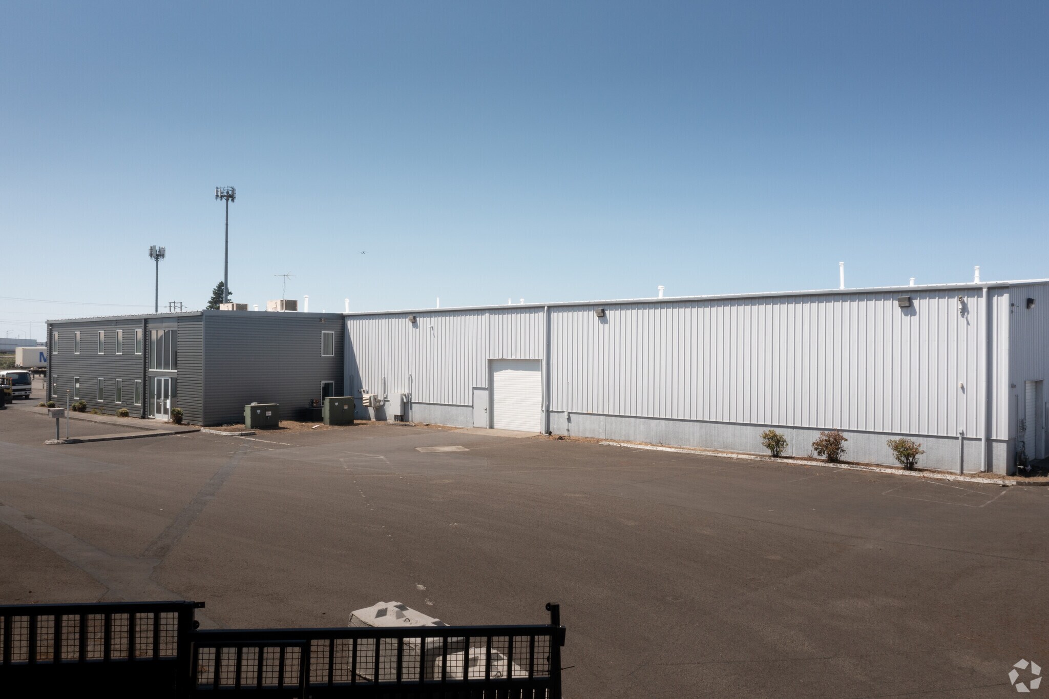 2271 NE 194th Ave, Portland, OR for sale Primary Photo- Image 1 of 1