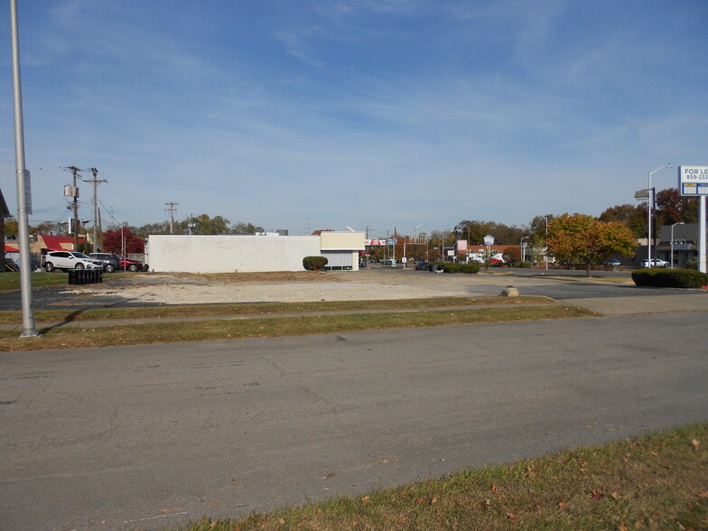 216 Southland Dr, Lexington, KY for sale - Building Photo - Image 2 of 22