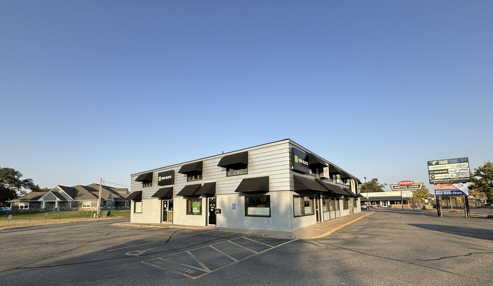 500 W Main St, Anoka, MN for lease - Building Photo - Image 1 of 9