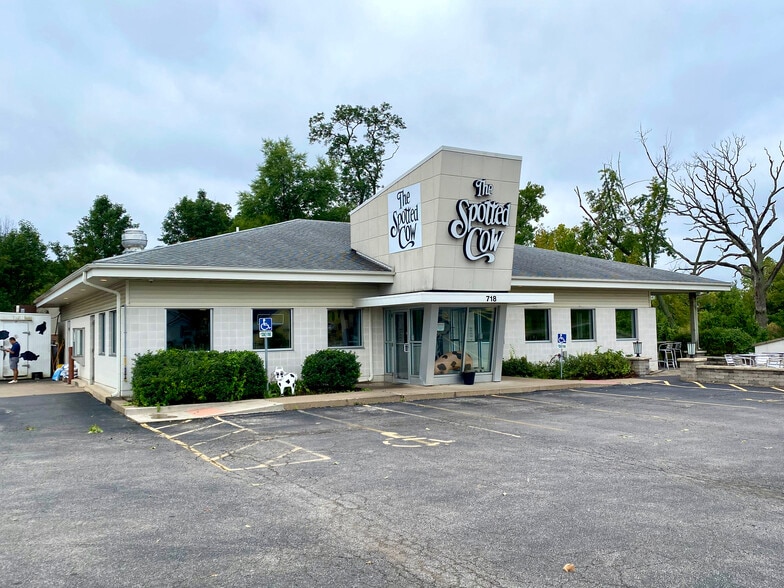 718 W Glen Ave, Peoria, IL for sale - Primary Photo - Image 1 of 1