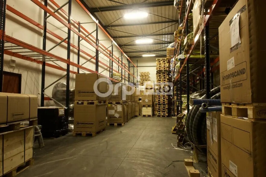 Office in Saint-Priest for lease - Interior Photo - Image 1 of 7