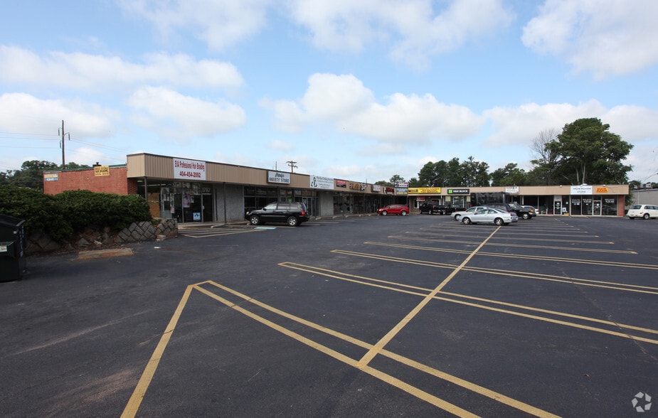 1761-1787 Columbia Dr, Decatur, GA for lease - Building Photo - Image 3 of 4