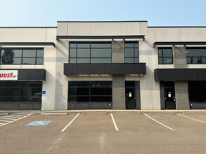 400 Mackenzie Blvd, Fort McMurray, AB for lease Building Photo- Image 1 of 10