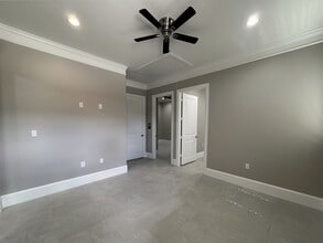 12410 Spring Cypress Rd, Tomball, TX for lease Interior Photo- Image 2 of 19