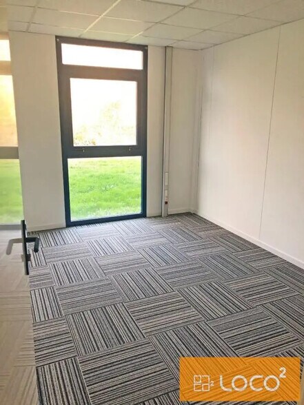 16 Rue Du Cassé, Saint-Jean for lease - Interior Photo - Image 3 of 8