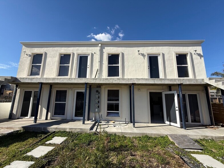 729 SW 3rd St, Miami, FL for sale - Building Photo - Image 1 of 1