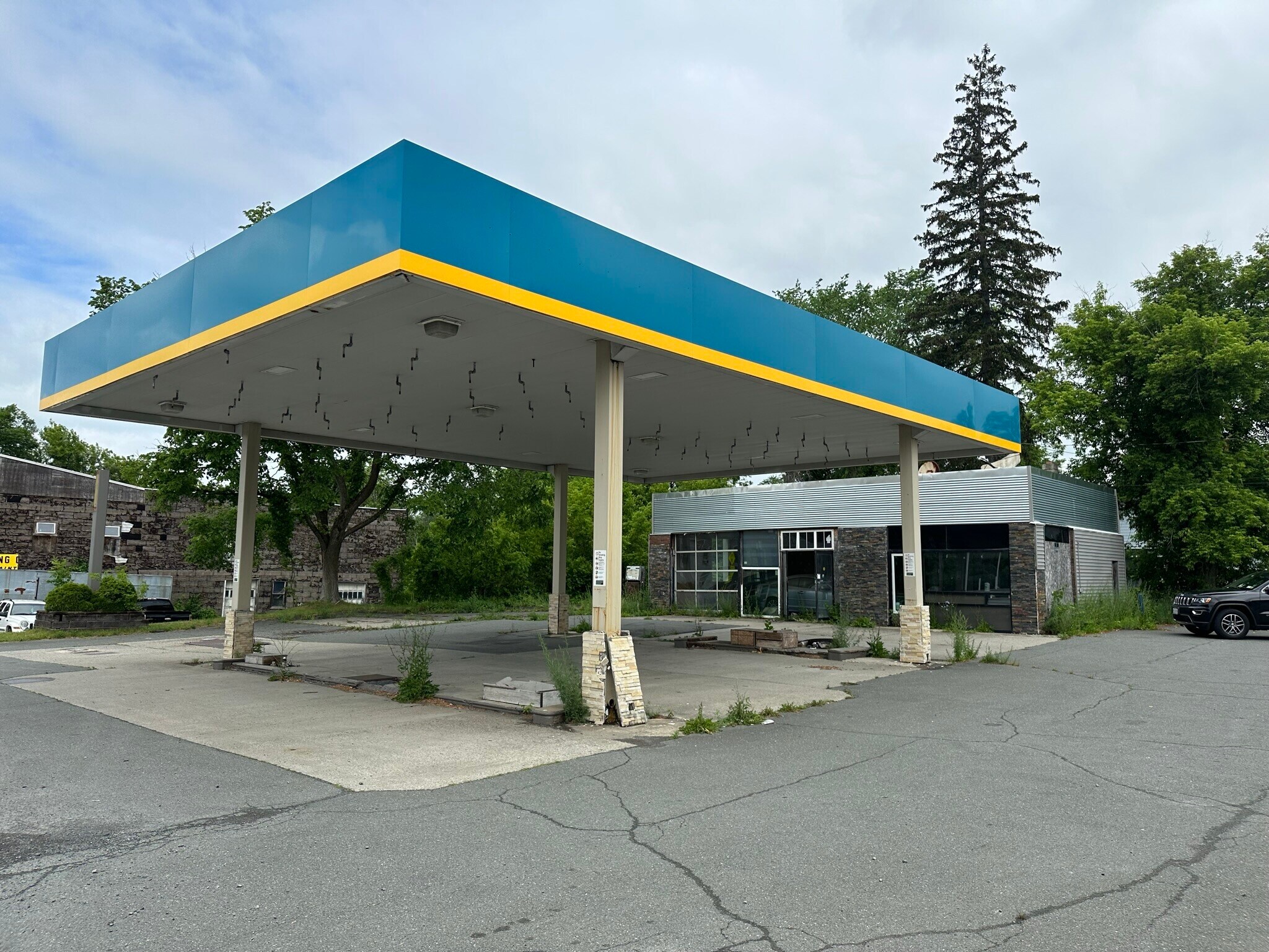 2 Albany Ave, Nassau, NY for sale Building Photo- Image 1 of 1