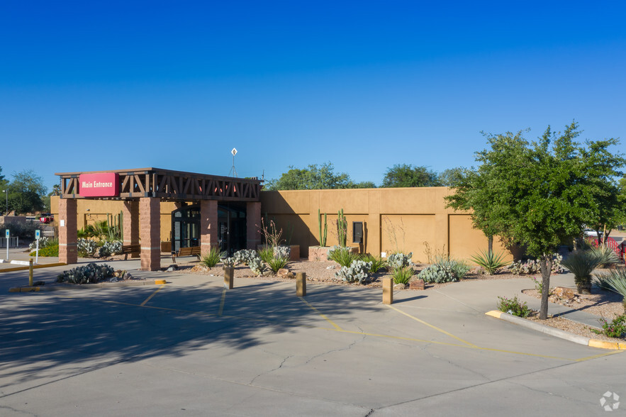 850 N Kolb Rd, Tucson, AZ for sale - Building Photo - Image 1 of 1