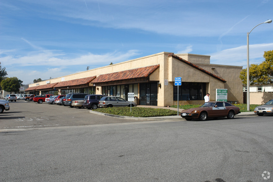 21-131 W Main St, Ventura, CA for lease - Building Photo - Image 2 of 7