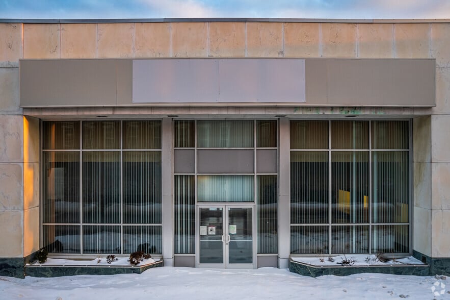 30 E Main St, Geneva, OH for lease - Building Photo - Image 3 of 24