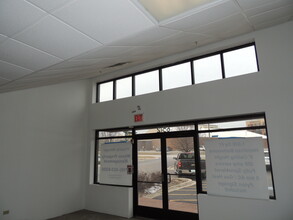 6510-6514 Joliet Rd, La Grange, IL for lease Interior Photo- Image 2 of 4