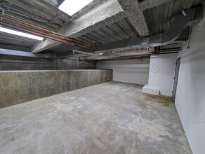 156 10th Ave, New York, NY for lease Interior Photo- Image 1 of 3