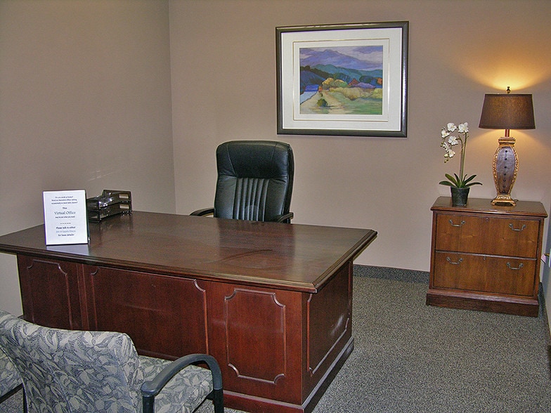 2836 W Jefferson Ave, Trenton, MI for lease - Interior Photo - Image 3 of 6