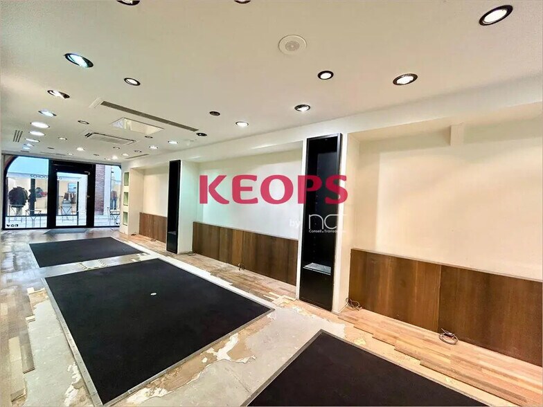 Retail in Toulouse for lease - Building Photo - Image 3 of 7