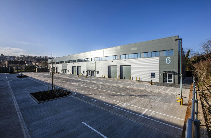 6 Asheridge Rd, Chesham for lease - Building Photo - Image 3 of 4