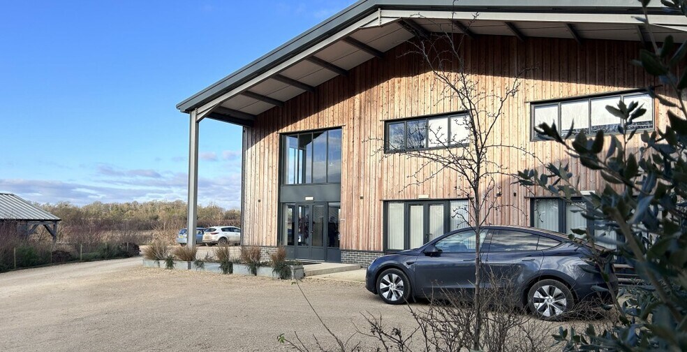 The Old Coal Yard, Gagingwell, Chipping Norton for sale - Primary Photo - Image 1 of 1