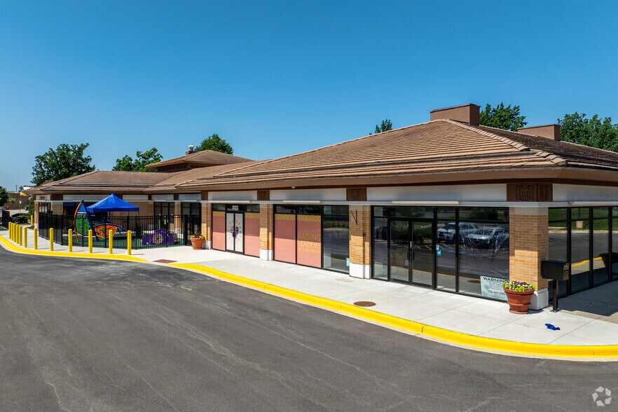 2001 S Naperville Rd, Wheaton, IL for sale - Primary Photo - Image 1 of 1