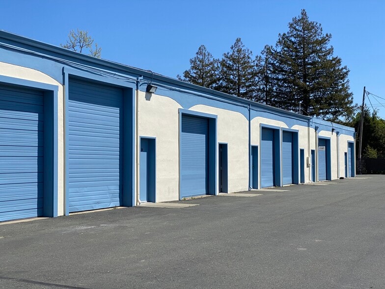 1042 Hopper Ave, Santa Rosa, CA for lease - Building Photo - Image 2 of 3