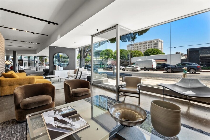 8801 Beverly Blvd, Los Angeles, CA for lease - Building Photo - Image 2 of 7