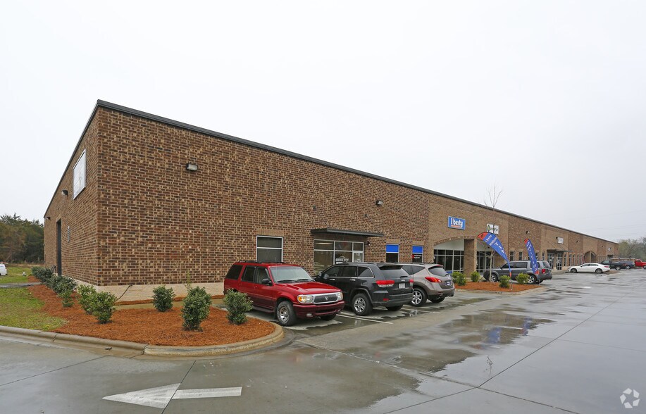 300 Springhill Farm Rd, Fort Mill, SC 29715