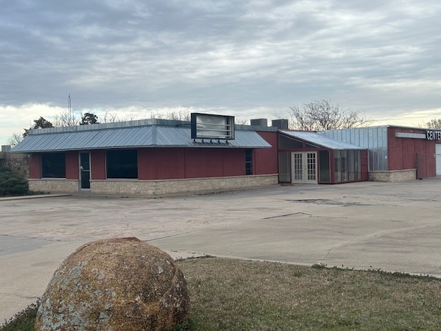 1411 NW 33rd St, Lawton, OK for lease - Building Photo - Image 1 of 19