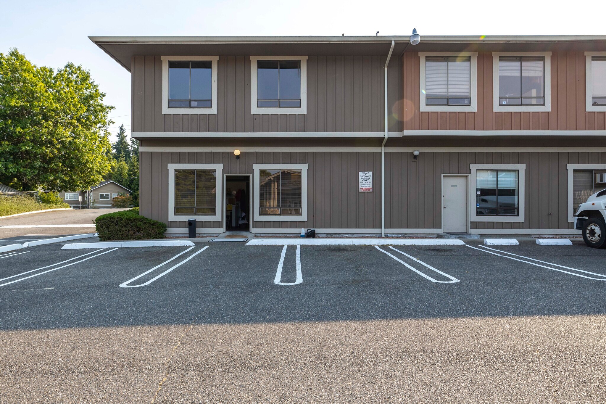 19944 Ballinger Way NE, Shoreline, WA 98155 Office for Lease