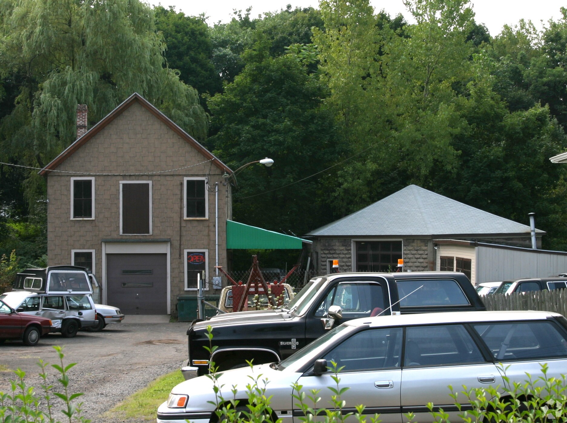 587 N Colony St, Meriden, CT for sale Primary Photo- Image 1 of 1