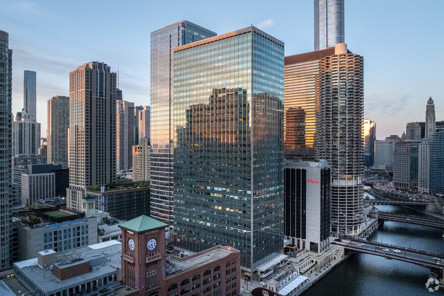 321 N Clark St, Chicago, IL for sale - Primary Photo - Image 1 of 1