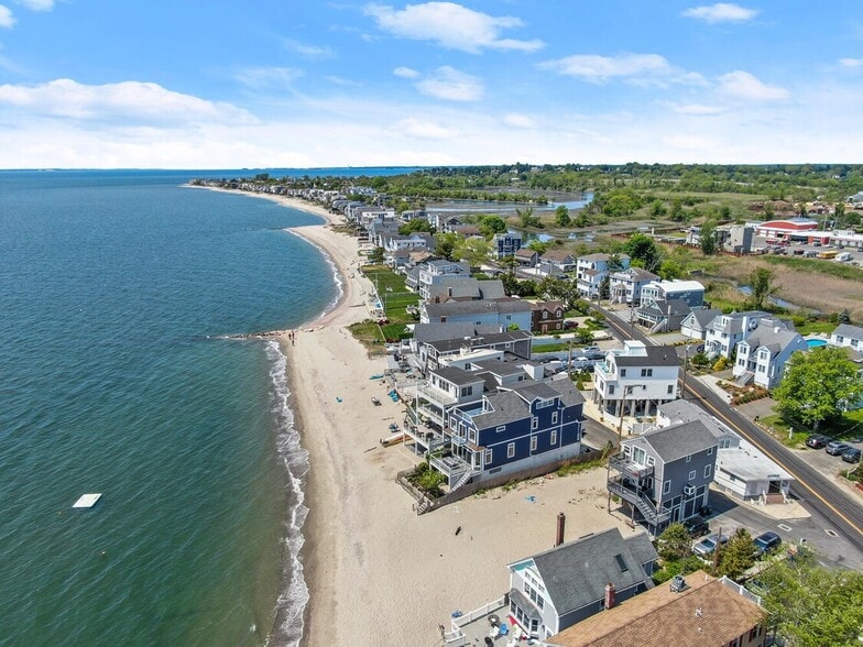 1011 Fairfield Beach Rd, Fairfield, CT 06824