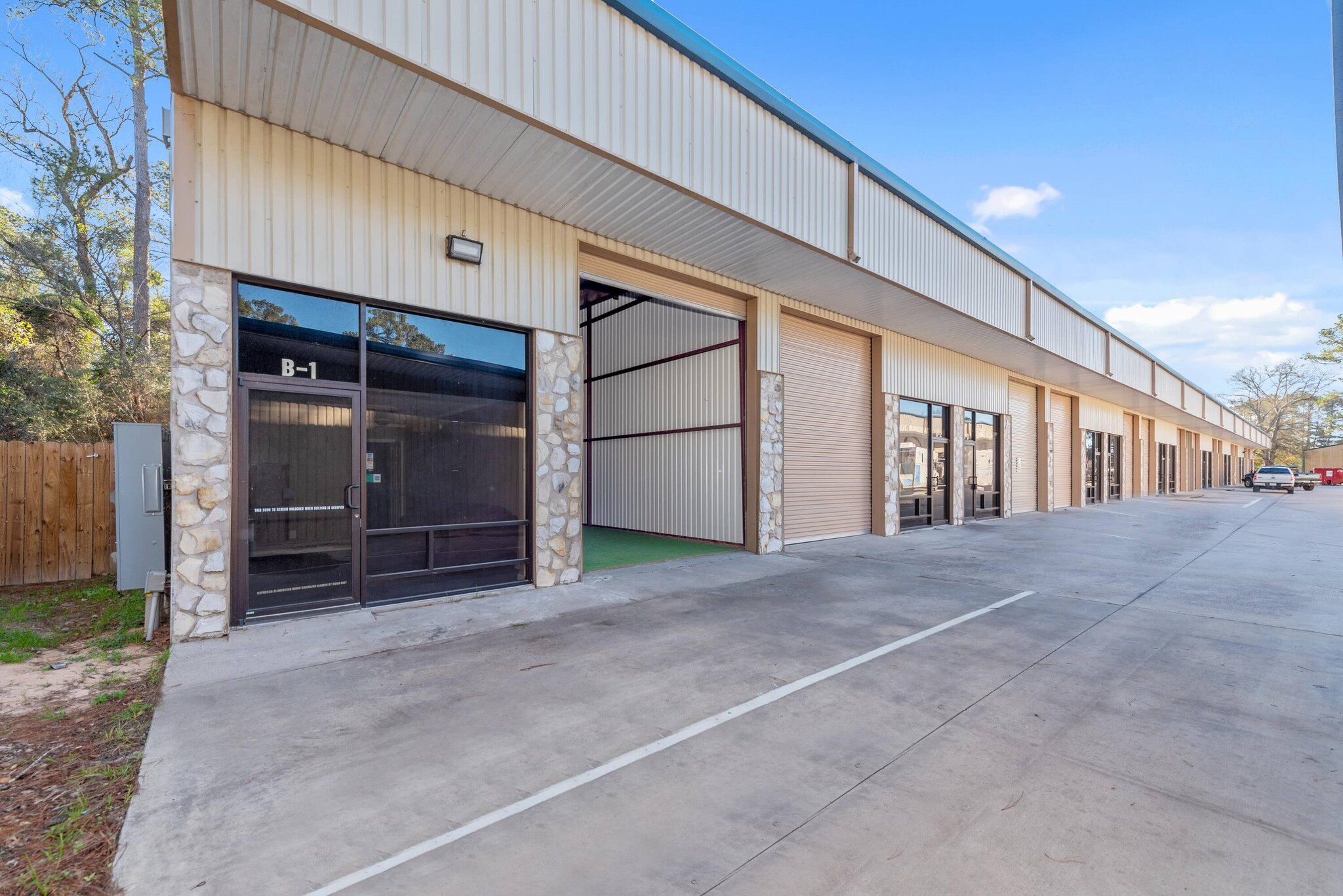 26232 FM 2978 Rd, Magnolia, TX for lease Building Photo- Image 1 of 6