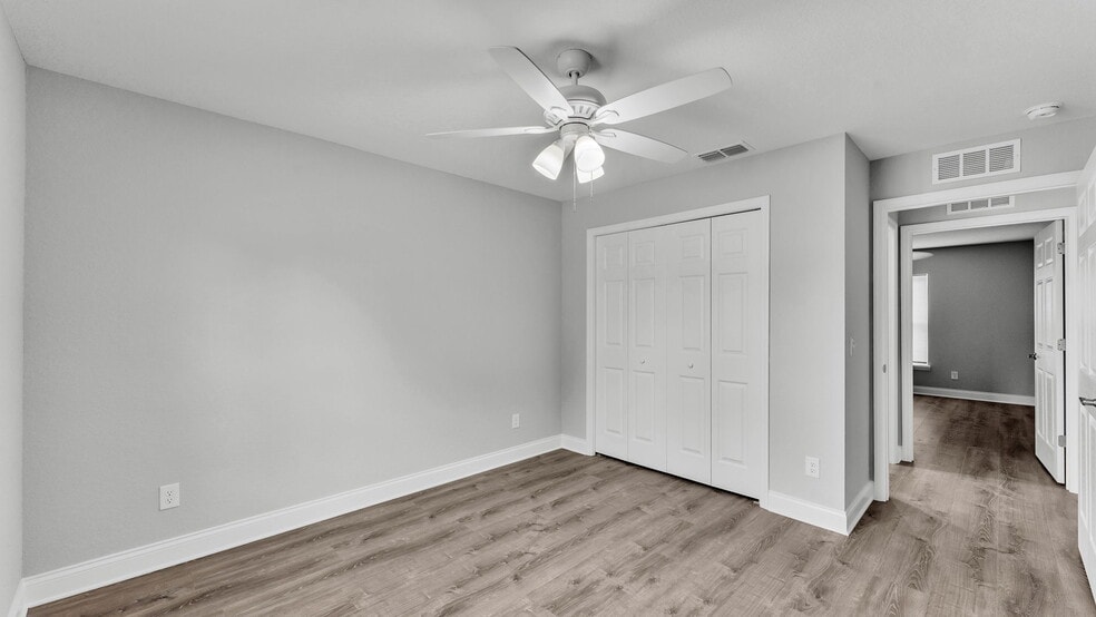 5 Fort Meade Duplexes - $375,000 Each portfolio of 5 properties for sale on LoopNet.com - Building Photo - Image 2 of 31