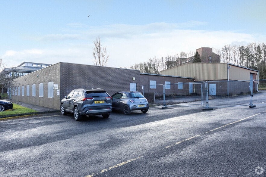 Beaminster Way, Newcastle Upon Tyne for lease - Primary Photo - Image 1 of 3