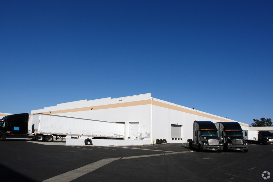 345 N Baldwin Park Blvd, City Of Industry, CA for lease - Building Photo - Image 3 of 5